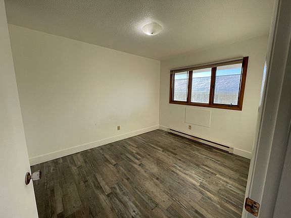 4th image of 1307 7th Ave #5