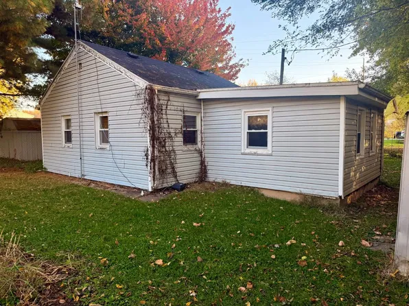305 N Lincoln Ave, Dixon, IL 61021