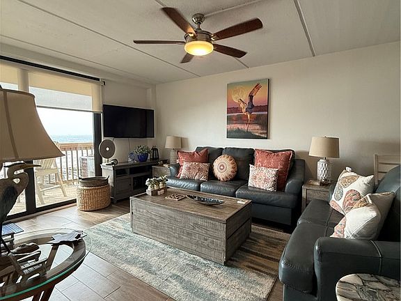 4th image of 6109 State Highway 361 APT 401