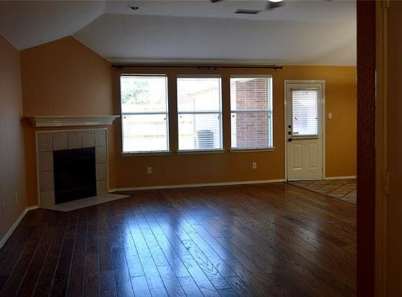 3rd image of 3508 Truman St