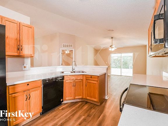 5th image of 8153 Misty Meadows Ct N