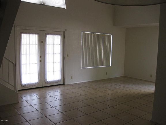 5th image of 3708 W Villa Theresa Dr