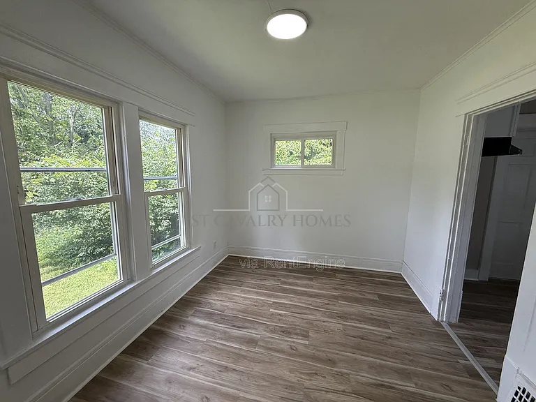 257 Arch St — Photo 3