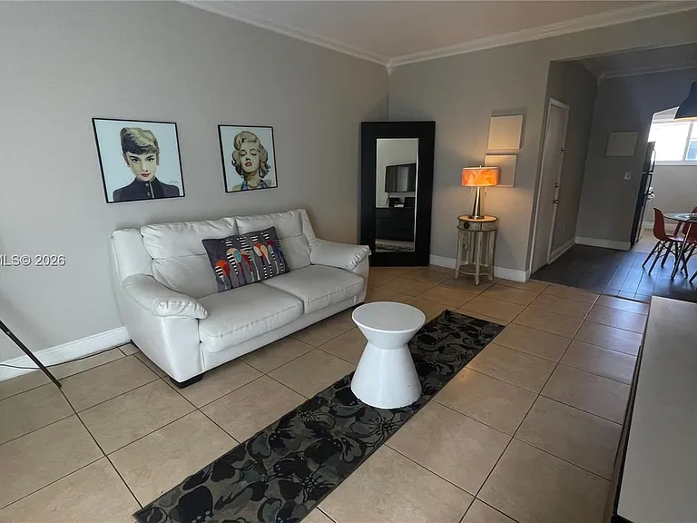 8100 Harding Ave #513 — Photo 16