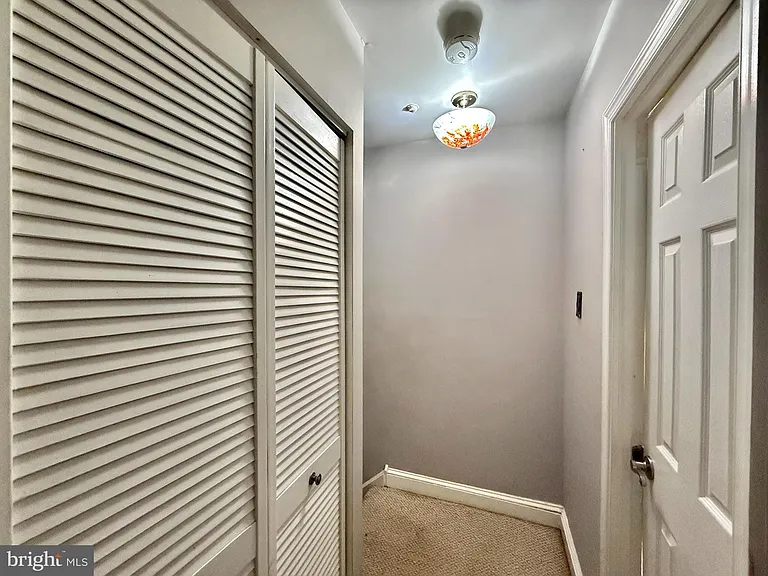 64 Woodway Dr — Photo 23