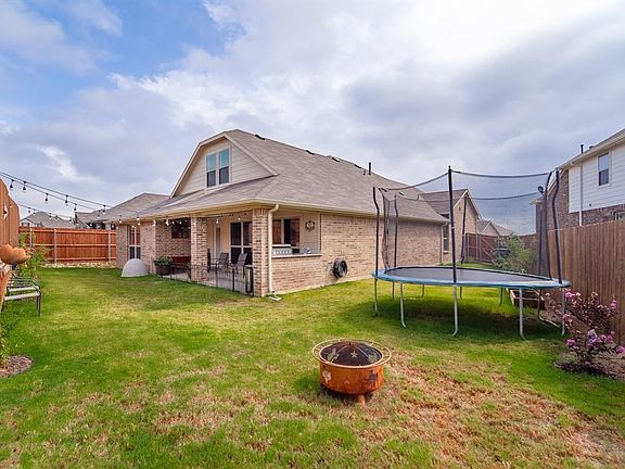 5th image of 6101 Hickory Hills Ln