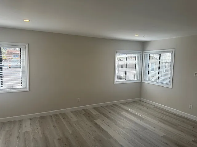 1492 Pescadero Dr — Photo 4