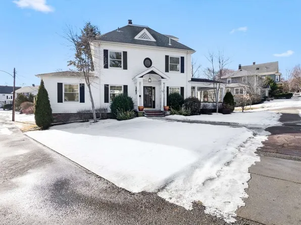 80 Chestnut St, Wakefield, MA 01880