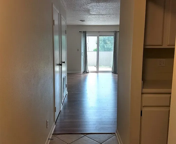 7 Lakeshore Cir #130 — Photo 5