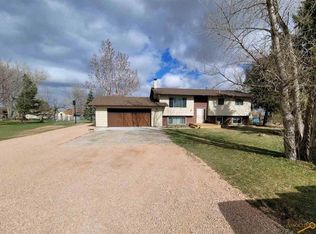 628 Westwind Dr, Box Elder, SD 57719