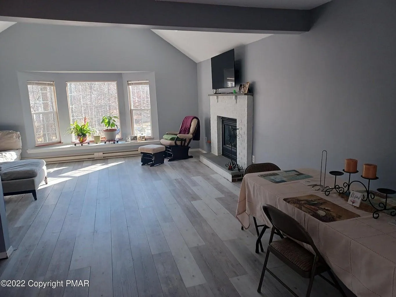 3 bed, 1832 sqft, $2,100 — Photo 3