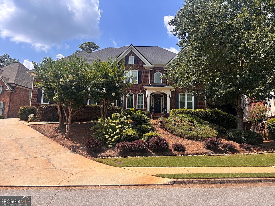 1st image of 2744 Fairway Knoll Ct