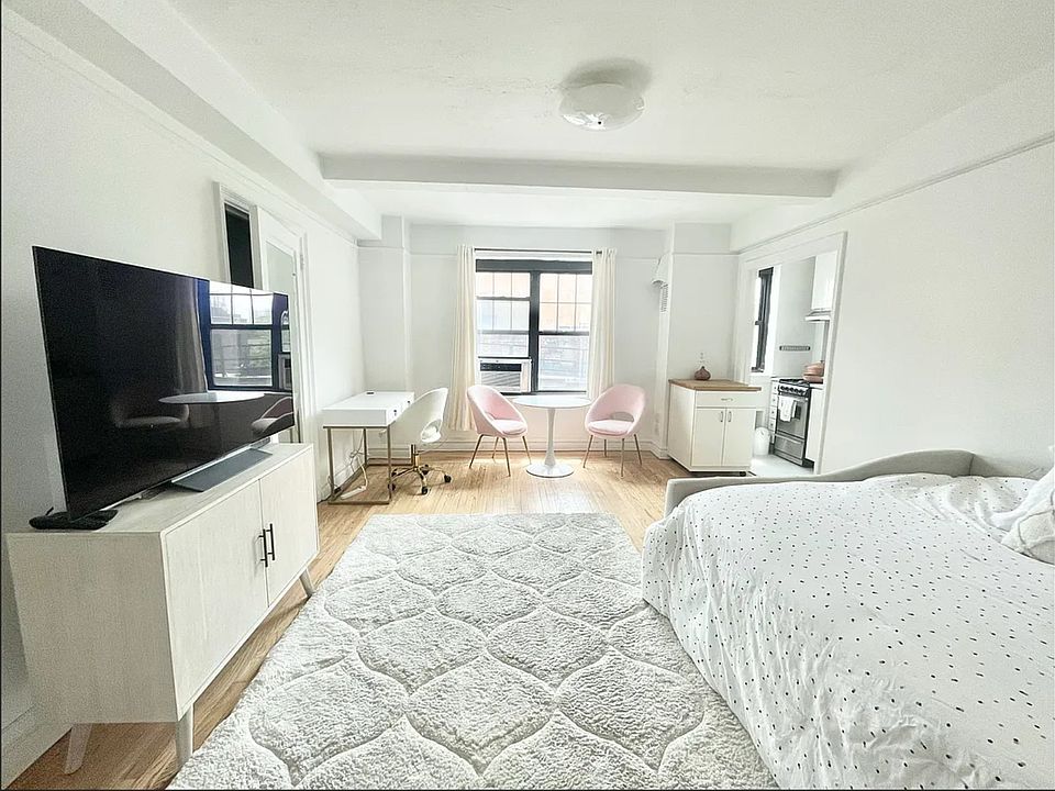 1st image of 200 E 16th St APT 6C