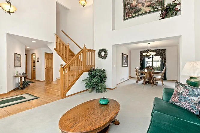829 Sparrow Hawk Dr — Photo 12