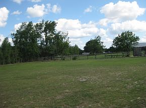 4th image of 220 SE 160th St