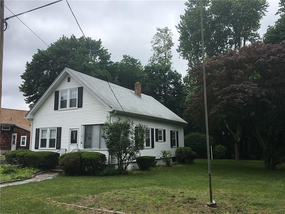 2nd image of 28 Fairweather Ave