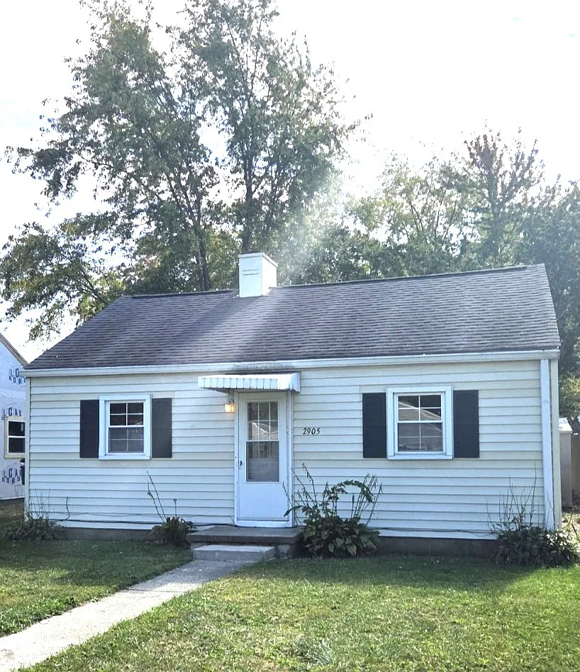 2 bed, 672 sqft, $995 — Photo 1