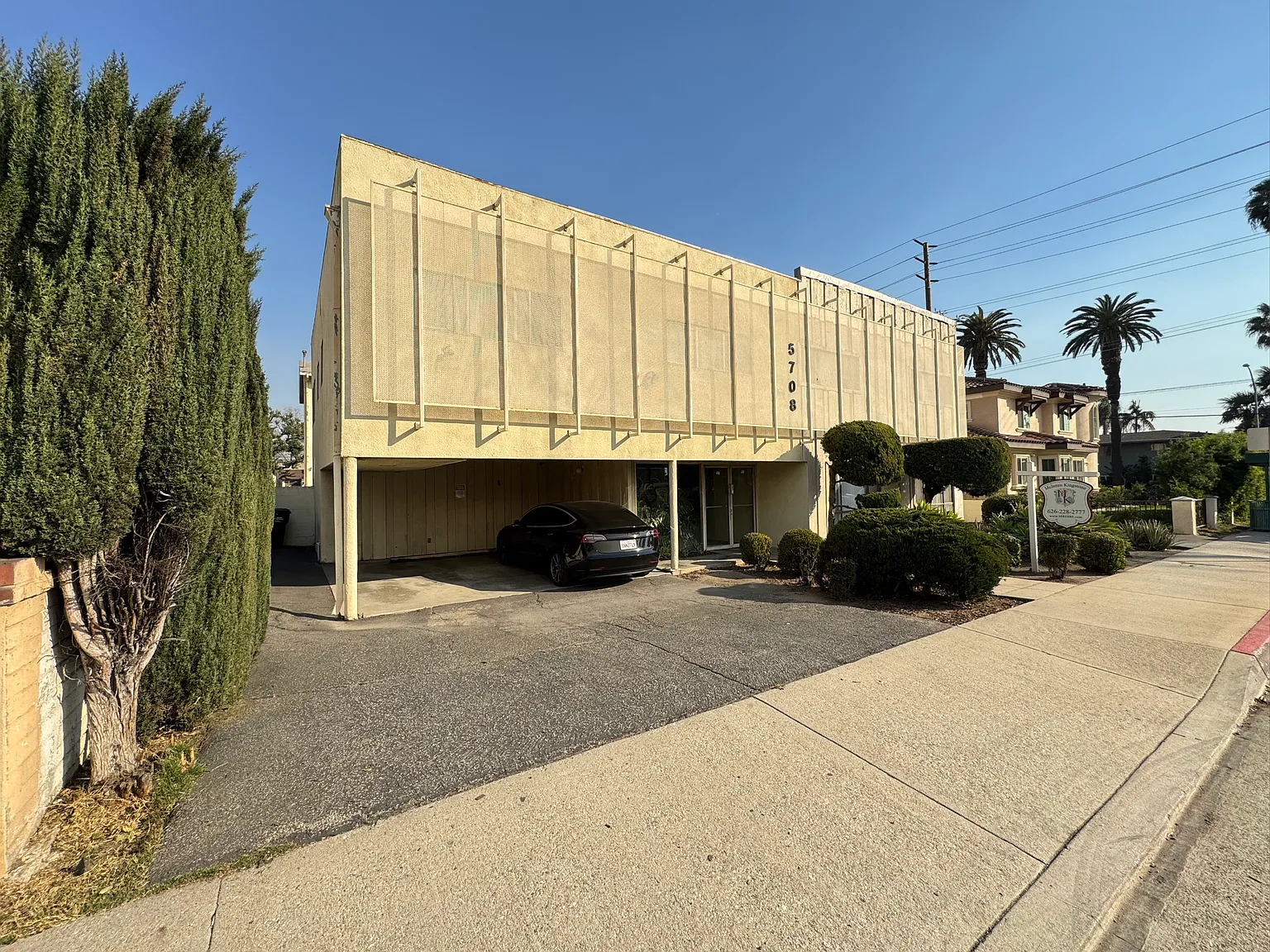 5708 Temple City Blvd — Photo 1