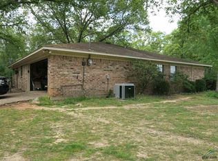 5266 E Twin Lakes Dr, Tyler, TX 75704