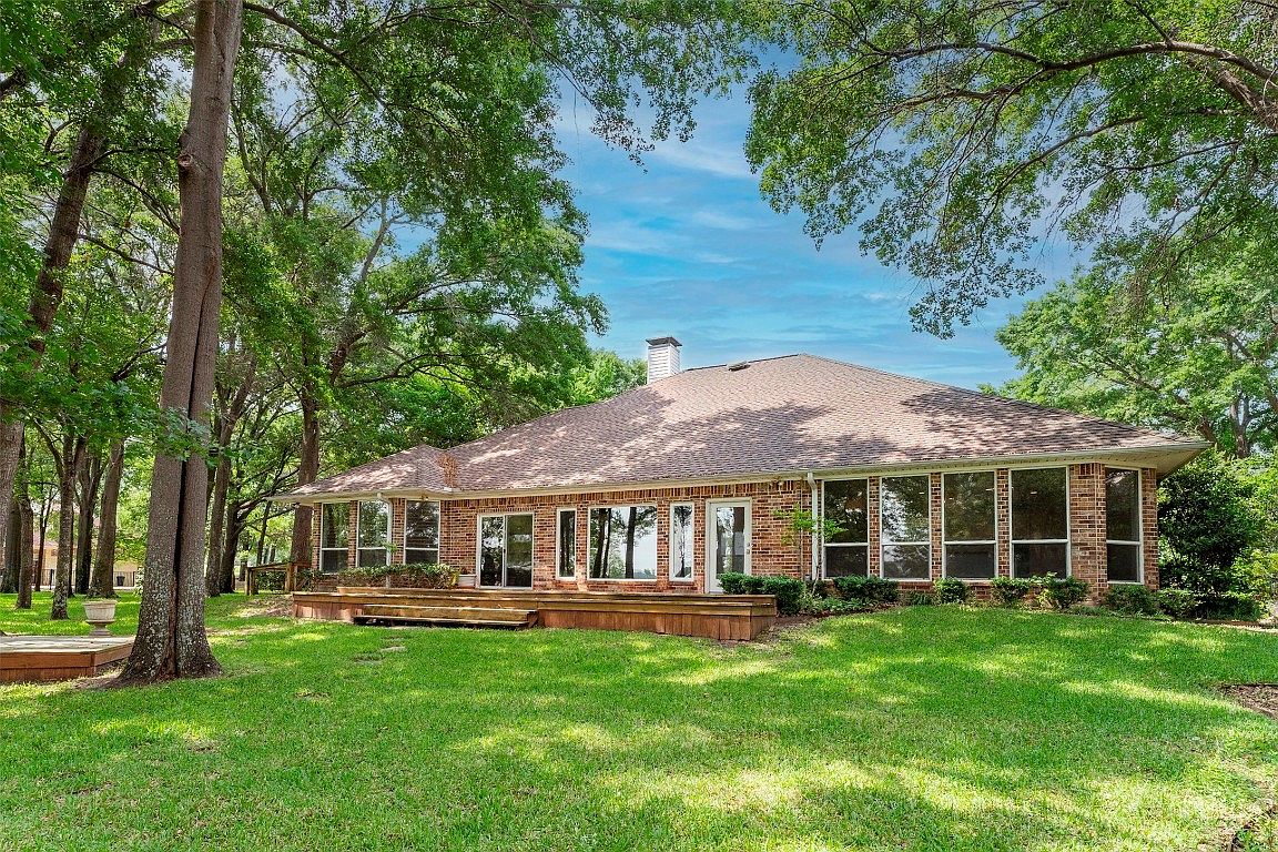 225 Lakeside Dr, Malakoff, TX 75148 | Zillow