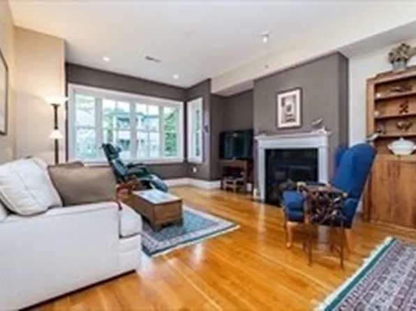 16A Meehan St APT 2, Jamaica Plain, MA 02130