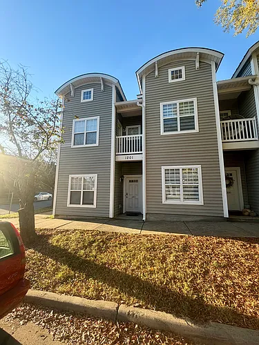 1203 N Caldwell St #1203 Photo 1