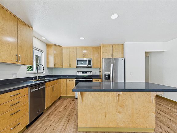 2nd image of 719 Patrick Ct