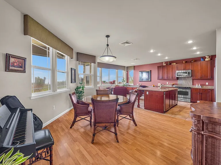 107 Kinohi Loa St — Photo 12