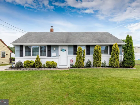 447 Flanders Rd, Bellmawr, NJ 08031