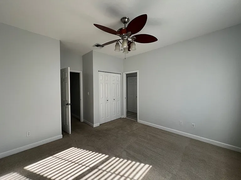 3676 Biltmore Ave — Photo 9