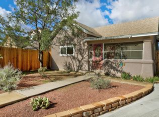 615 Edith Blvd SE, Albuquerque, NM 87102