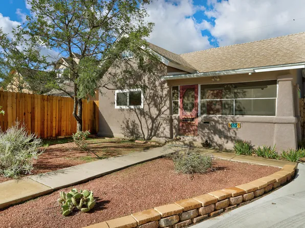 615 Edith Blvd SE, Albuquerque, NM 87102
