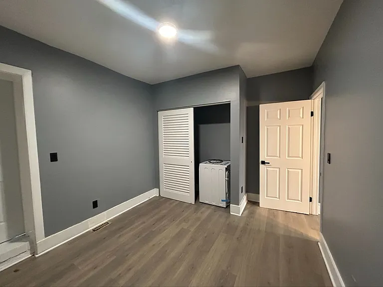 17 E Centre St #3 — Photo 5