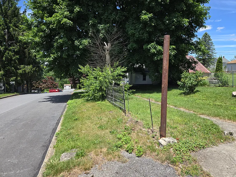 248 W Hazard St — Photo 3