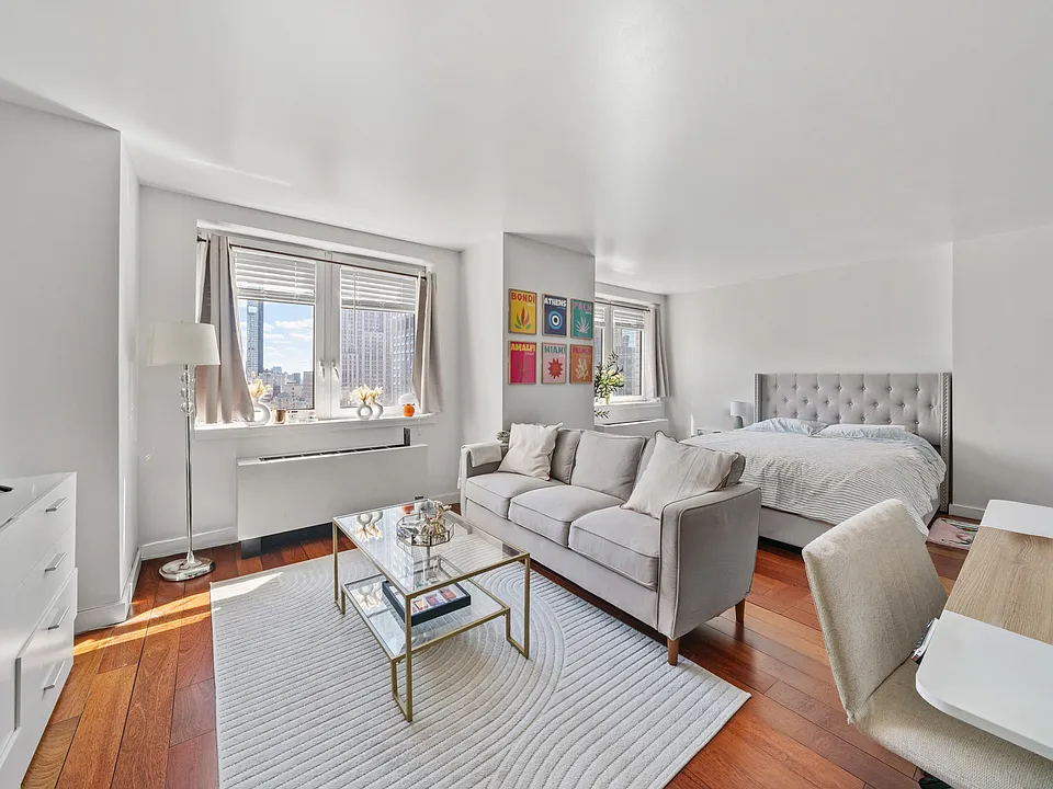 425 5th Ave #27C