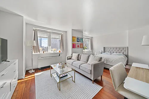 425 5th Ave #27C Photo 1