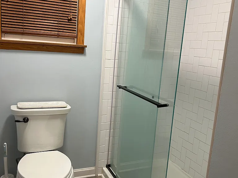 340 Woodlawn Ter #D4 — Photo 10