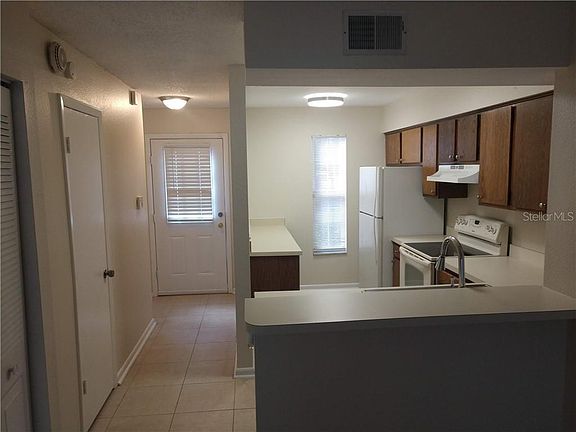 3rd image of 11355 Grandville Dr