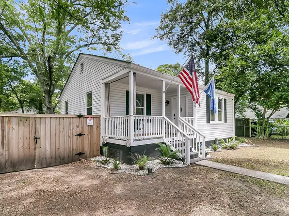 2666 Poplin Ave, North Charleston, SC 29405