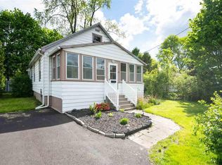 20 New York Ave, Rensselaer, NY 12144