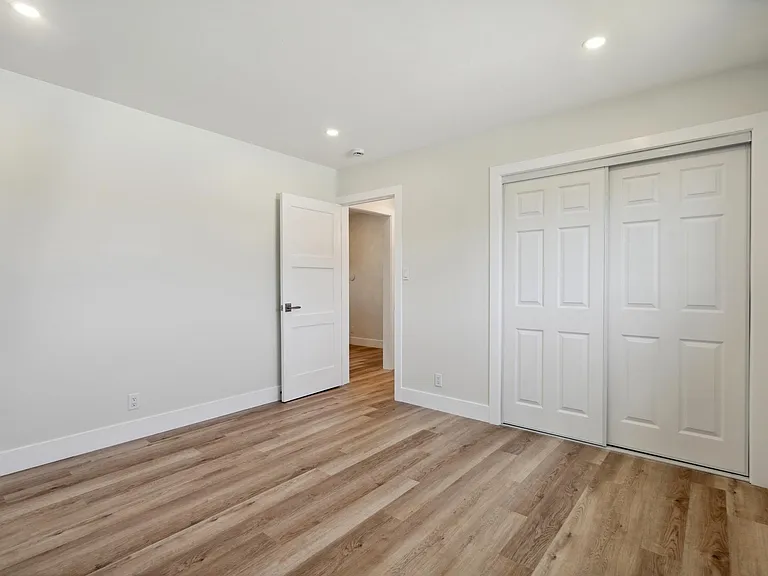 3441 Laguna Ave #2 — Photo 38