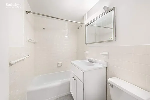 Sold by Sotheby's International Realty | media 37