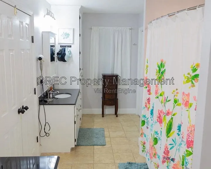 114 Queensbury Cir — Photo 27