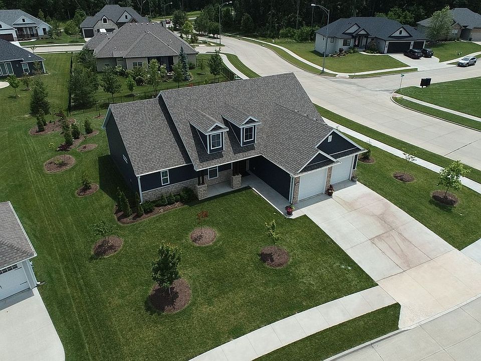 1st image of 5250 Harbor Town Dr