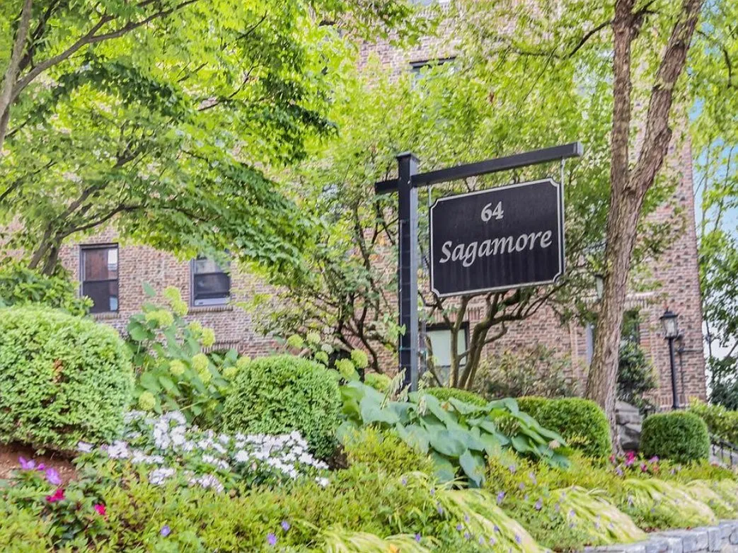 1 bed, 850 sqft, $3,600 — Photo 1