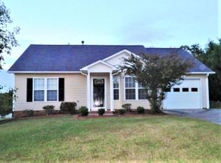 1975 Hawkcrest Ct, Winston Salem, NC 27127