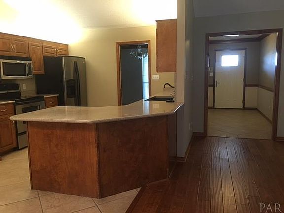 4th image of 2100 Foxford St
