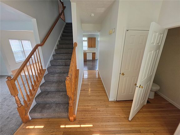 4th image of 1523 Doddington Rd