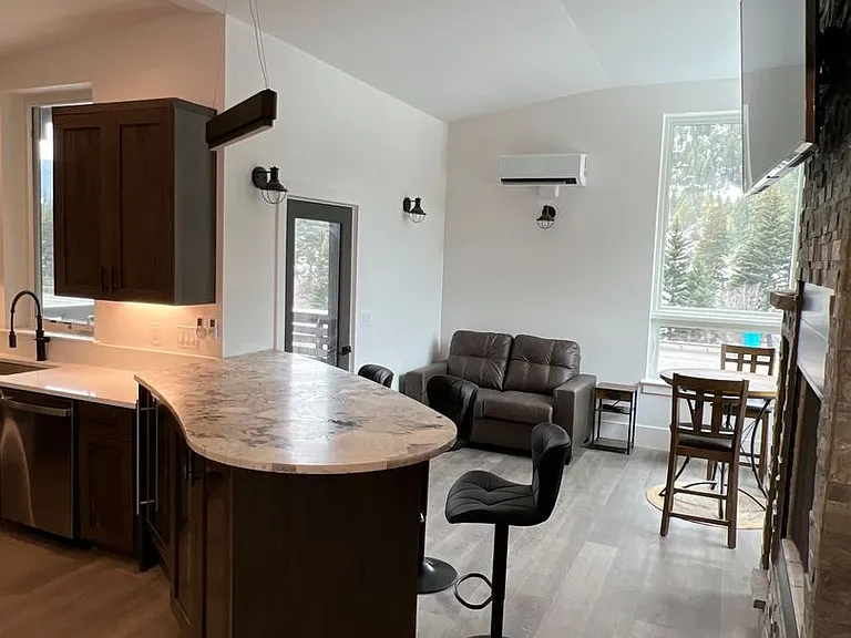55200 Gallatin Rd — Photo 3