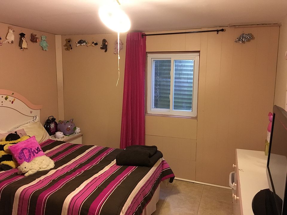 Basement 3rd bedroom